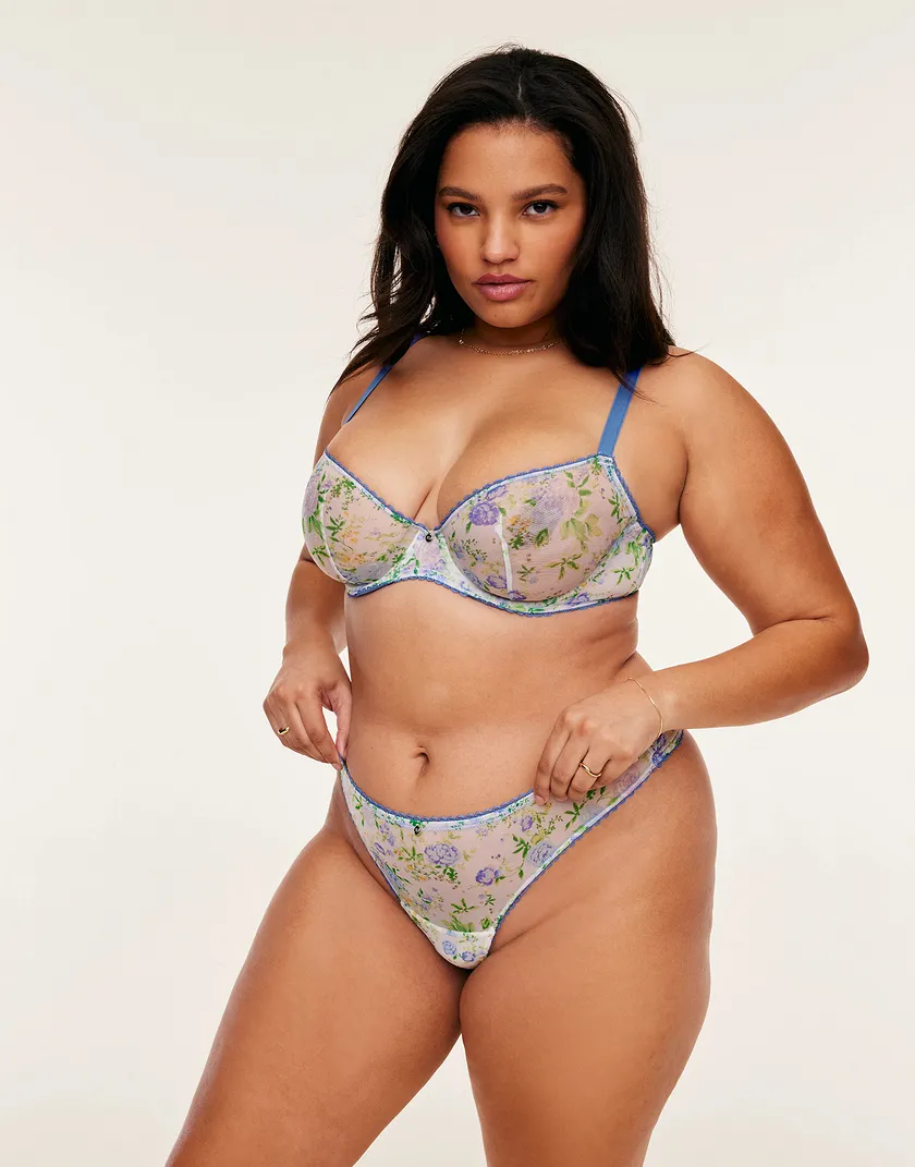 Malina Floral White 2 Plus Unlined bra bundle Model 1