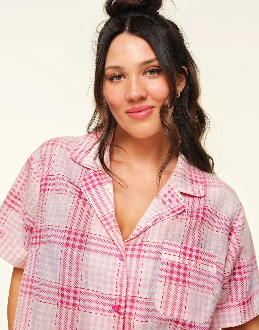 Lucero Plaid Pink Plus sleepwear bundle Model 5