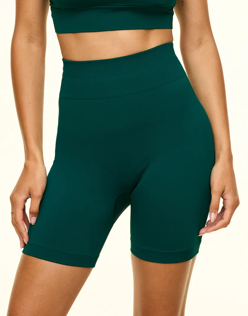 The Ultimate Bike Dark Green activewear bundle Model 1