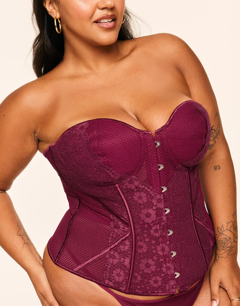 Padma Dark Red Plus Contour corset bundle Model 5