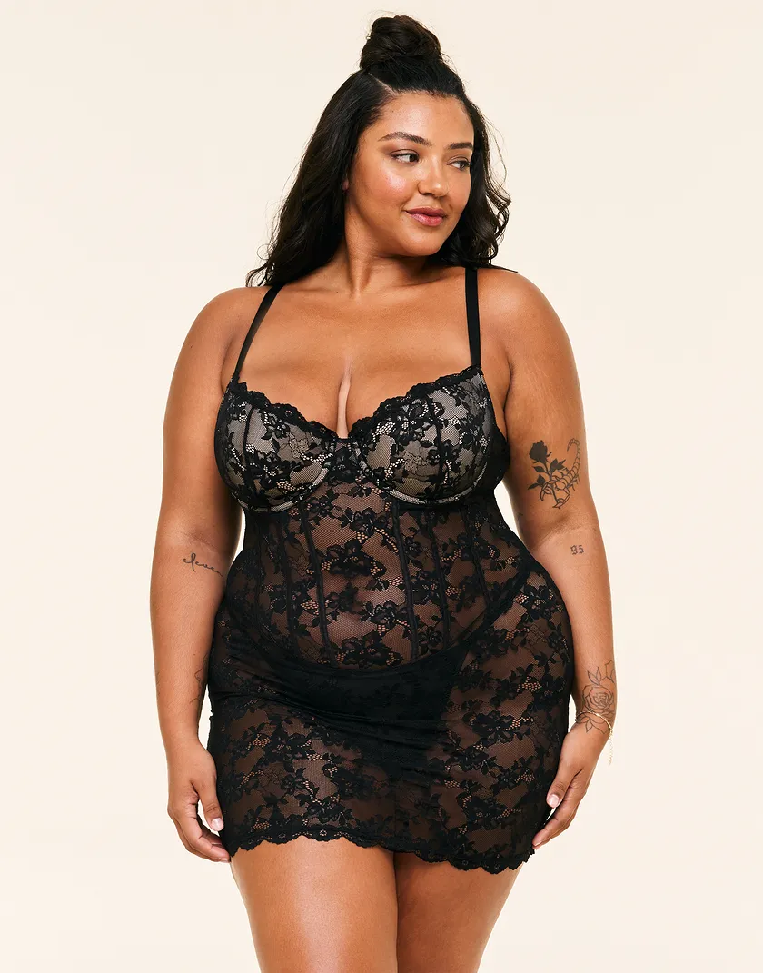 Brielle Black Plus Contour lingerie bundle Model 2