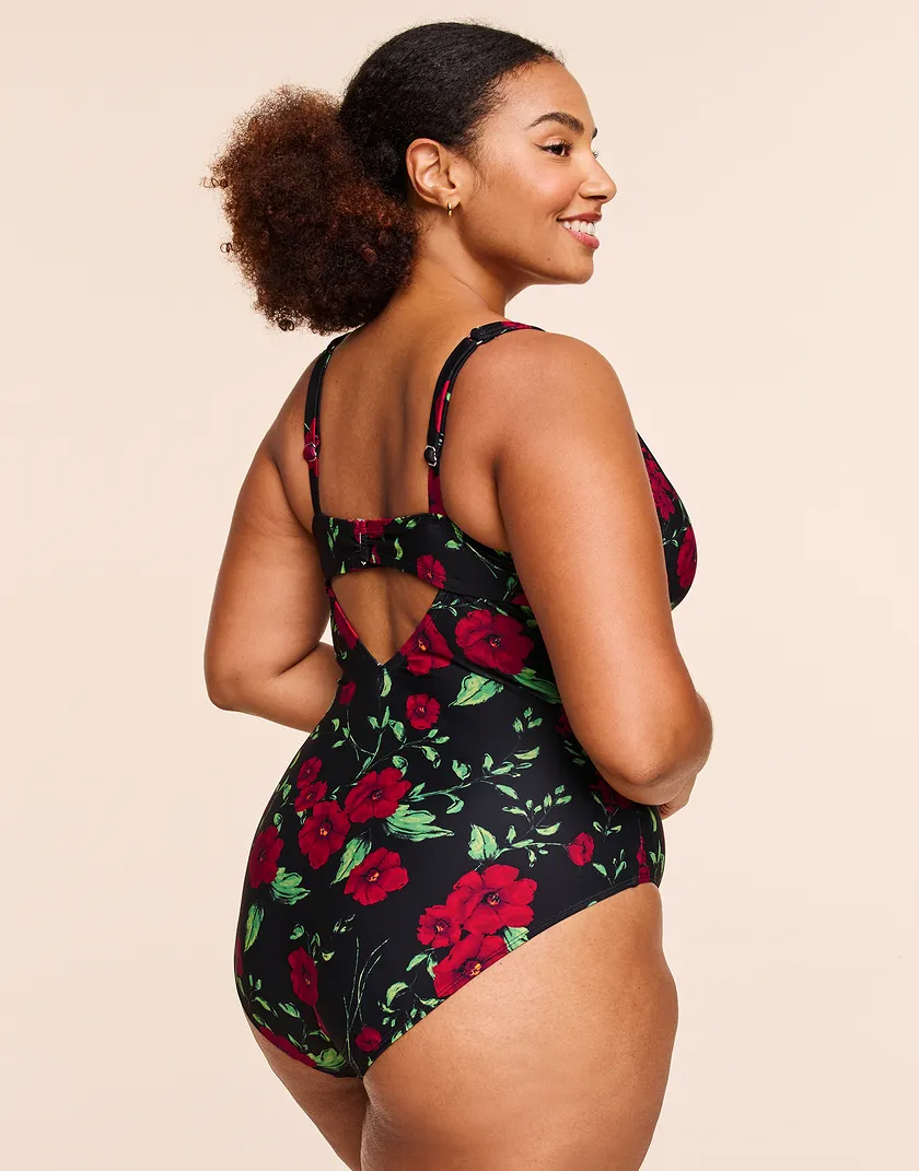 Evangeline Floral Black Plus Contour swimwear bundle Model 4