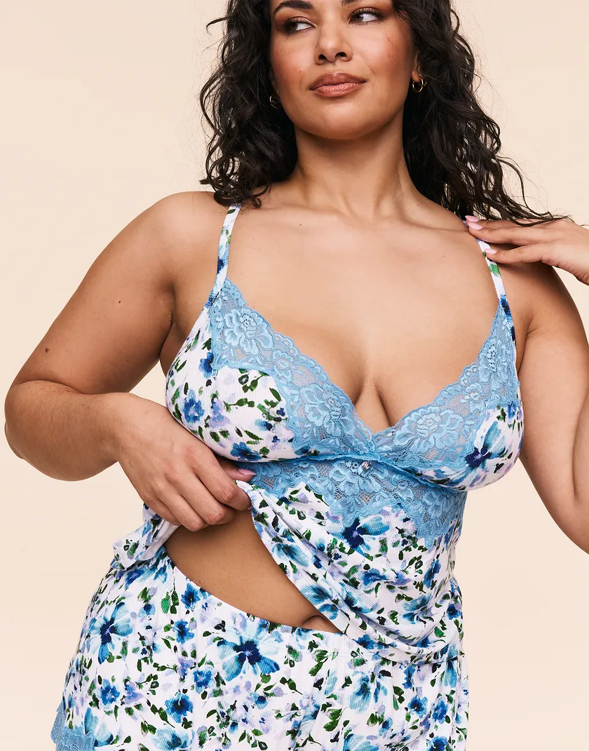 Lora Floral White Plus sleepwear bundle Model 5