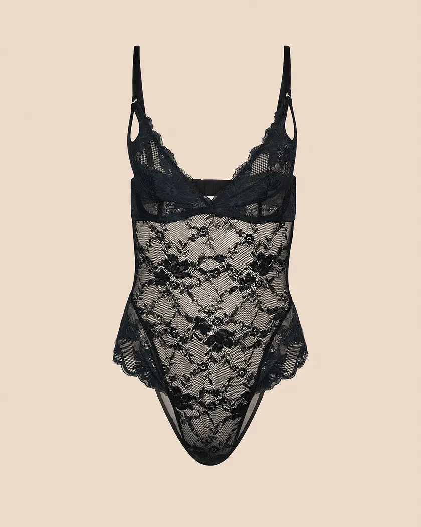 Julianna Black Unlined lingerie bundle Still 2