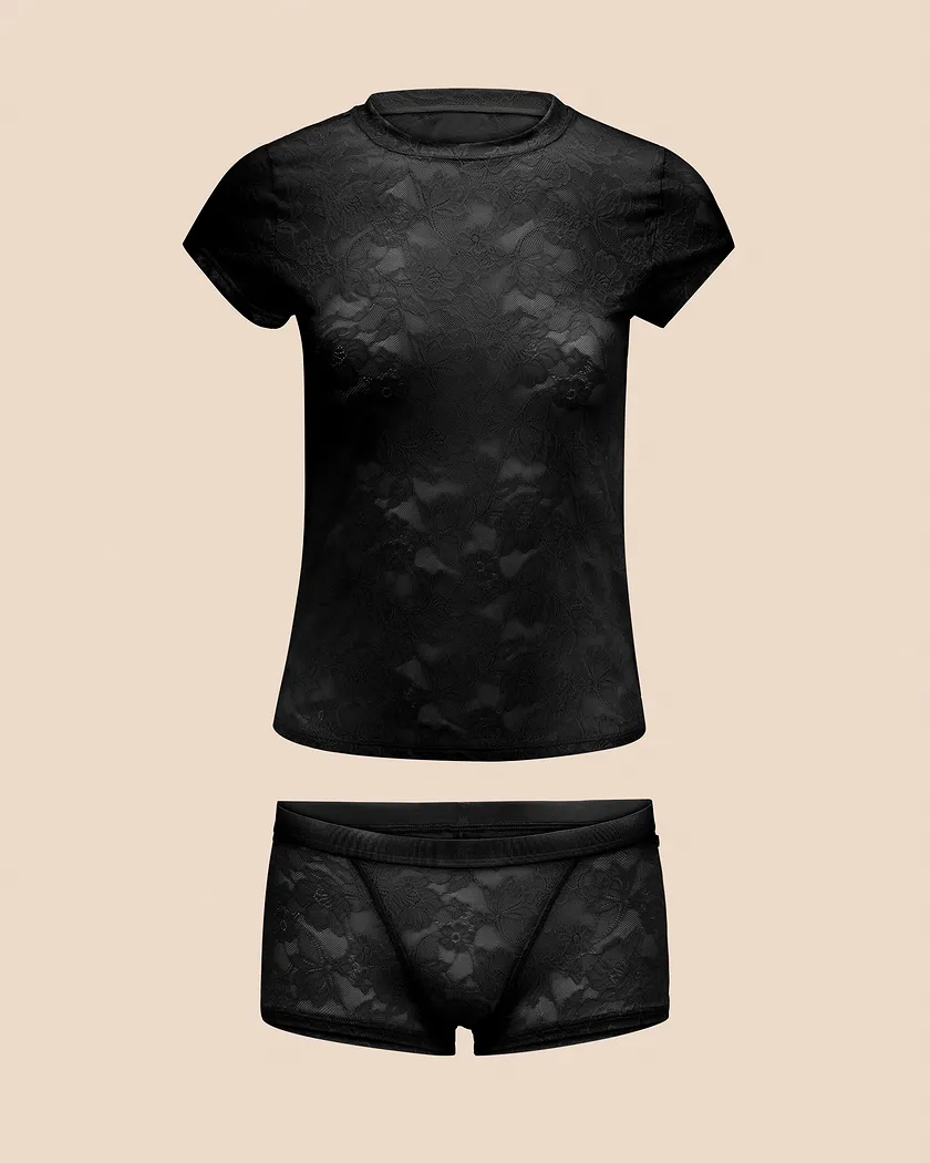 Yoko Black lounge bundle Still 3