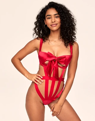 Ivana Dark Red Unlined lingerie bundle Model 1