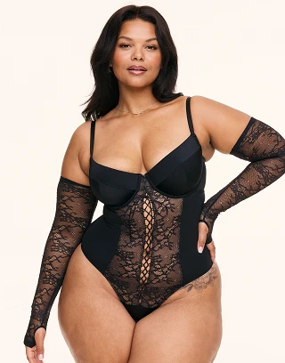 Callie Black 2 Contour lingerie bundle Model 2