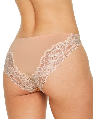 Mathilda Bikini Medium Beige panty bundle Model 2