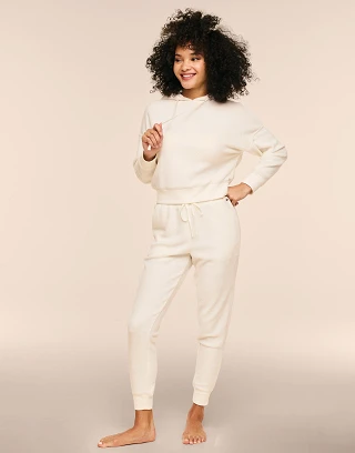 Davinia White lounge bundle Model 1