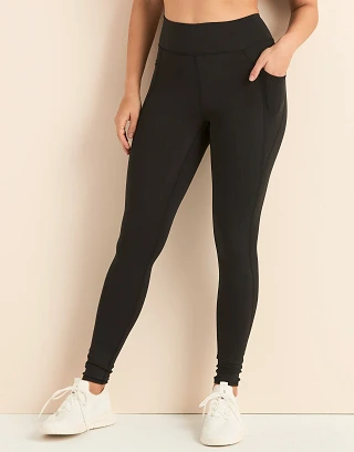 Aura Legging Black activewear bundle Model 1