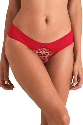 Bisou Cheeky Dark Red panty bundle Model 1