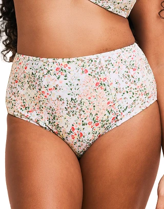 Valcea Floral White 2 swimwear bundle Model 1