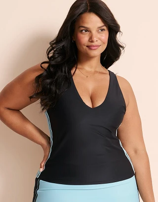 Ace Black Plus Contour activewear bundle Model 2