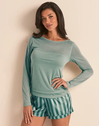 Mei Medium Green sleepwear bundle Model 1