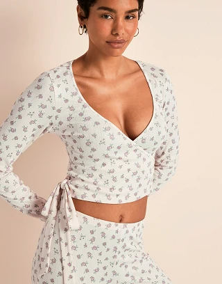 Pointelle Ballet Wrap Floral Beige lounge bundle Model 1