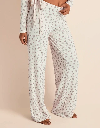 Pointelle Pant Floral Beige lounge bundle Model 1