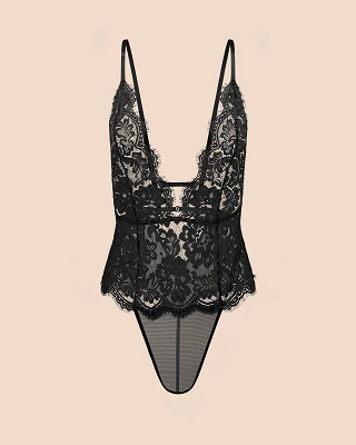 Annushka Black Unlined lingerie bundle Still 2
