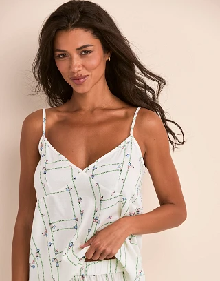Nessa Floral Beige sleepwear bundle Model 2