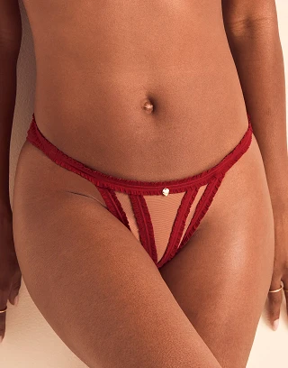 Lovisa Cheeky Dark Red panty bundle Model 1