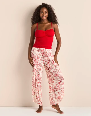 Patti Dark Red lounge bundle Model 1
