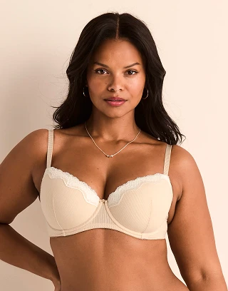 Lilou Light Beige 3 Contour bra bundle Model 2