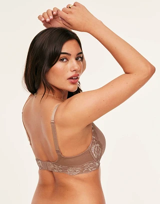 Paxton Medium Beige 2 Contour bra bundle Model 2