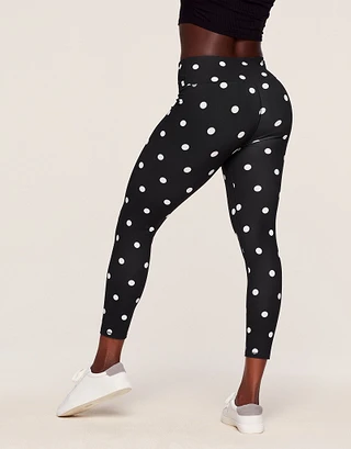 Cora Cozy 7/8 Dot Black activewear bundle Model 1