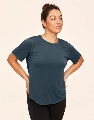 Molly Dark Gray 2 lounge bundle Model 1