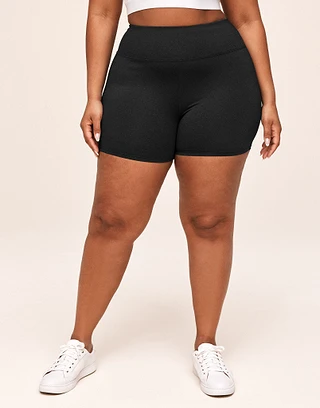 Haley Heather Shorty Black Plus activewear bundle Model 2