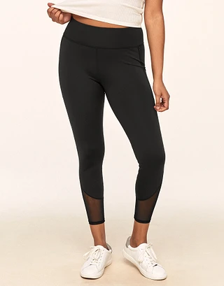 Ava Legging Black activewear bundle Model 1