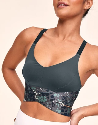 Maven Dark Gray Lightly Lined activewear bundle Model 1