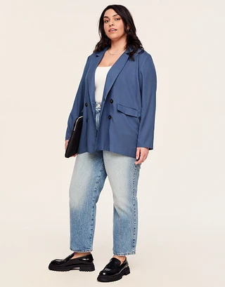 Lora Blazer Dark Blue Plus outerwear bundle Model 2