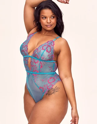 Calissa Medium Blue Plus lingerie bundle Model 1