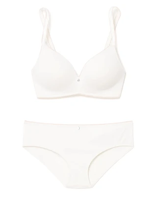 Johana B1 White 2 Contour bra bundle Still 2