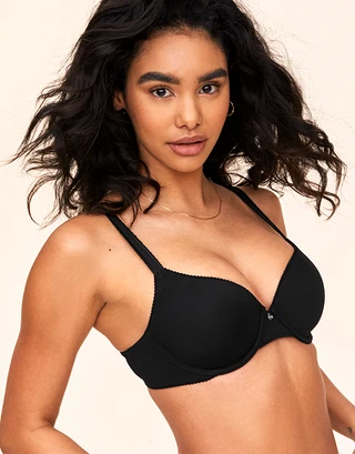 Ellisandra B1 Black Contour bra and panty bundle Model 1