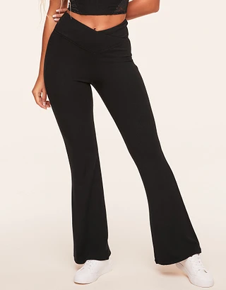 Donna Black lounge bundle Model 1