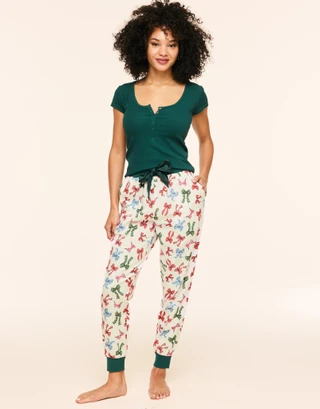Caileigh Dark Green sleepwear bundle Model 1