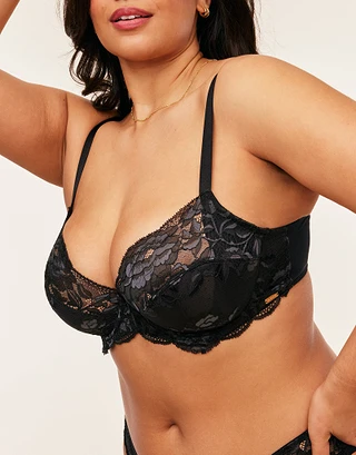 Chelsi Black 2 Plus Unlined bra bundle Model 2