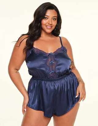 Cilla Dark Blue Plus lingerie bundle Model 2