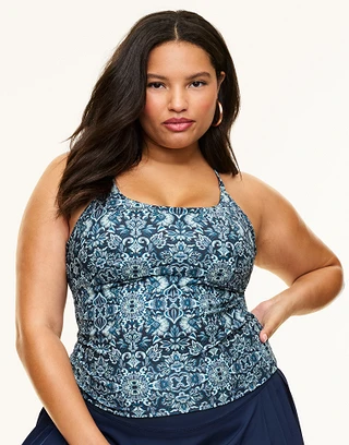 Jaden Geo Blue Plus Contour activewear bundle Model 2