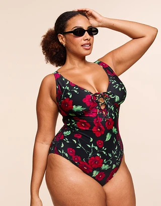 Evangeline Floral Black Plus Contour swimwear bundle Model 1