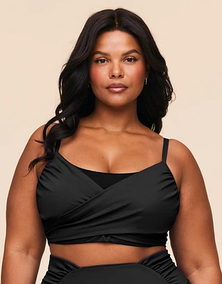 Nebula Ruched Sports Bra Black Plus Contour activewear bundle Model 2