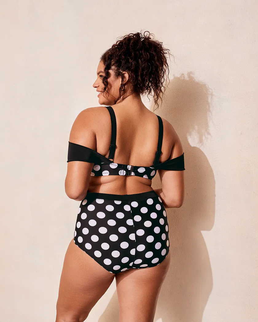 Baylie Dot Black swimwear bundle Model 5