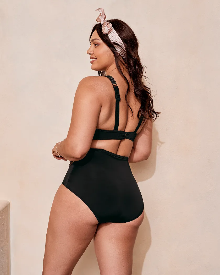 Effie Black 2 Lightly Lined swimwear bundle Model 3