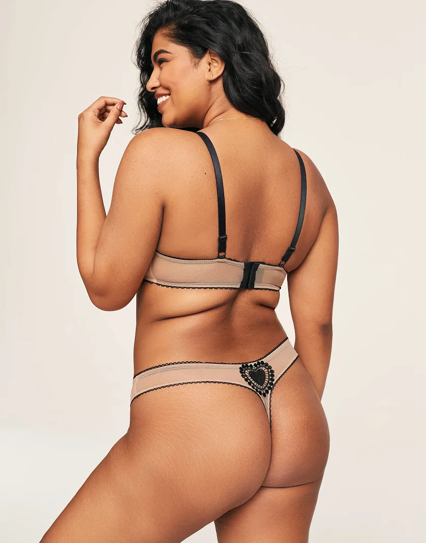 Alyshia Medium Beige 4 Unlined bra bundle Model 3