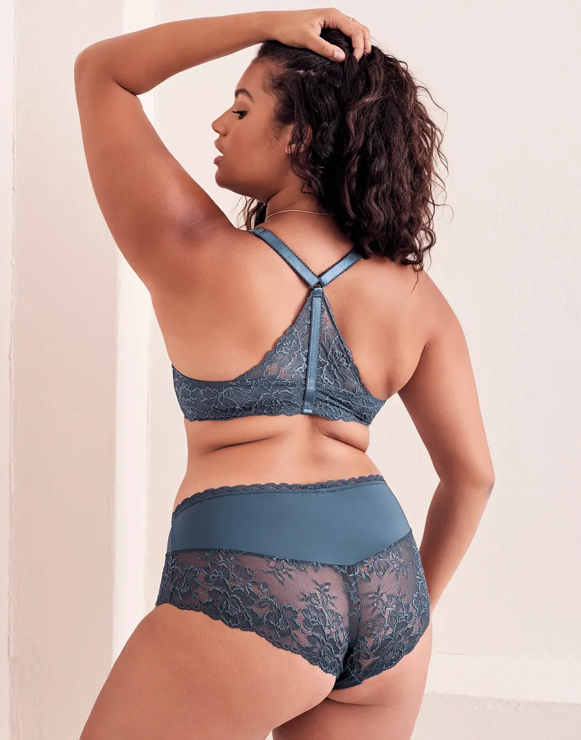 Leia Dark Blue 2 Contour bra bundle Model 2