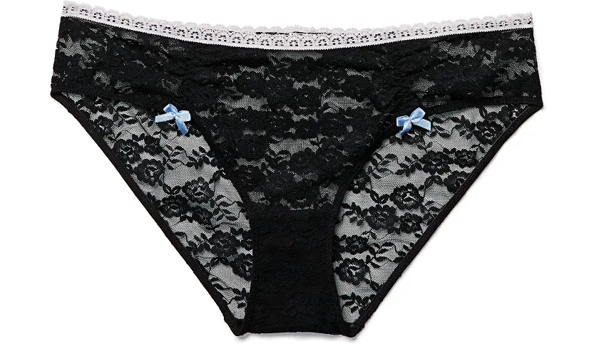 Yassine Bikini Black panty bundle Still 3