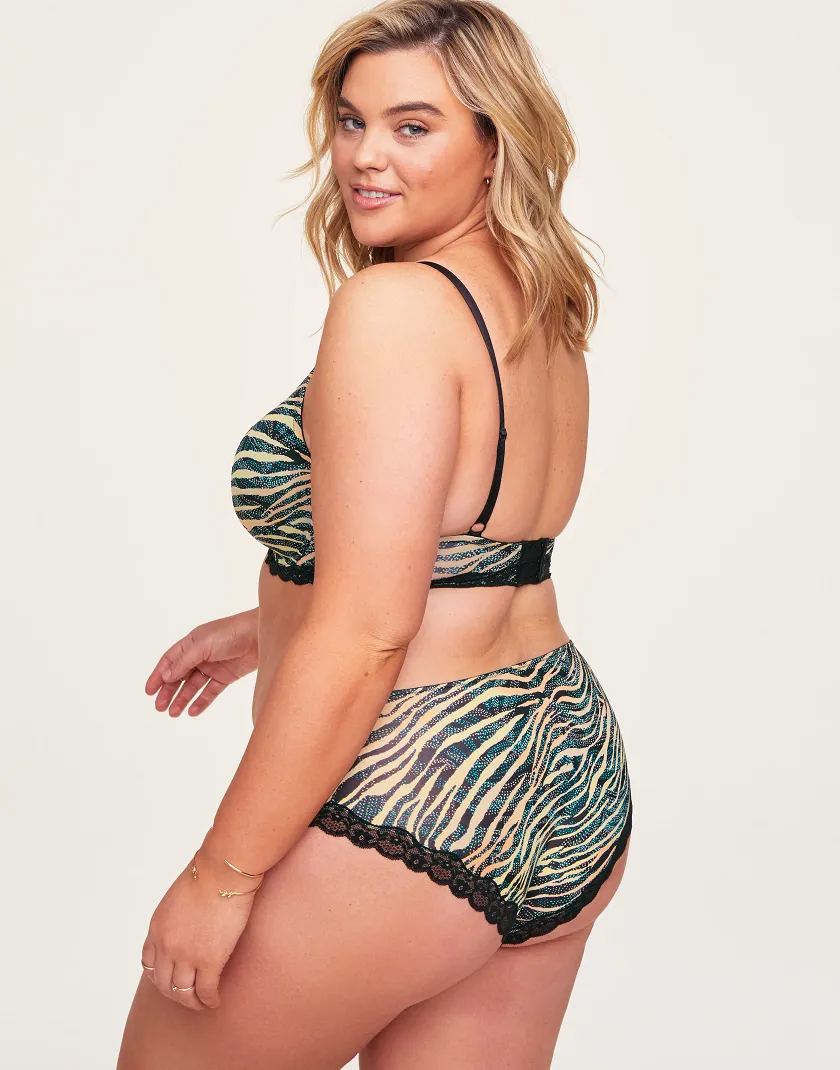 Nare Animal Black 2 Contour bra bundle Model 2