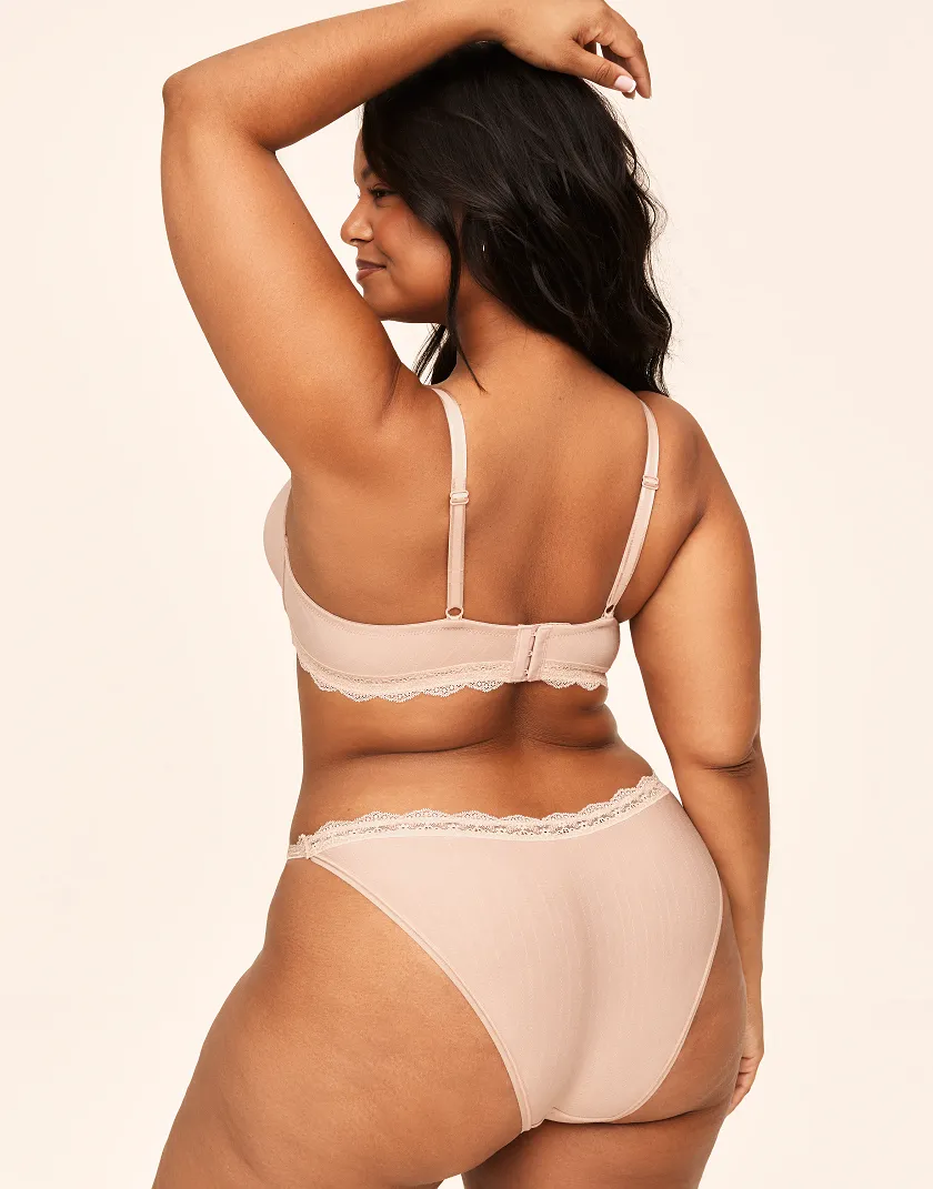 Annabelle Medium Beige 2 Contour bra bundle Model 4