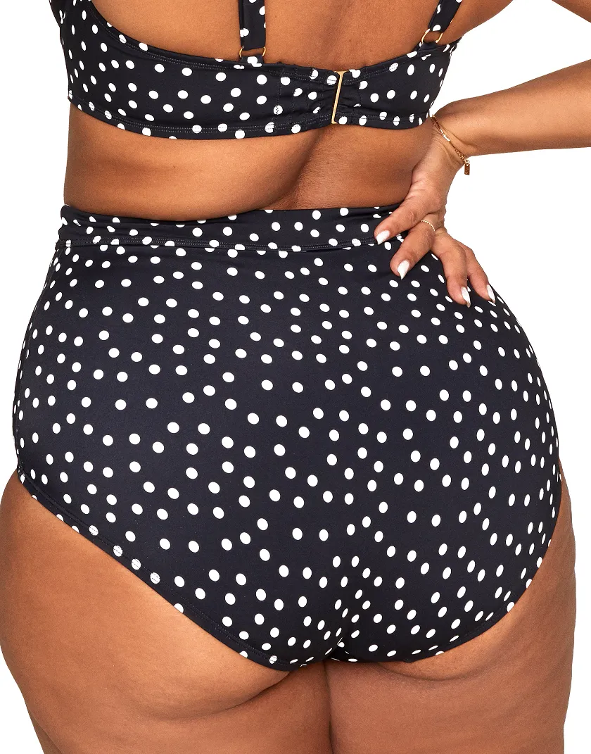 Vivien Dot Black swimwear bundle Model 3